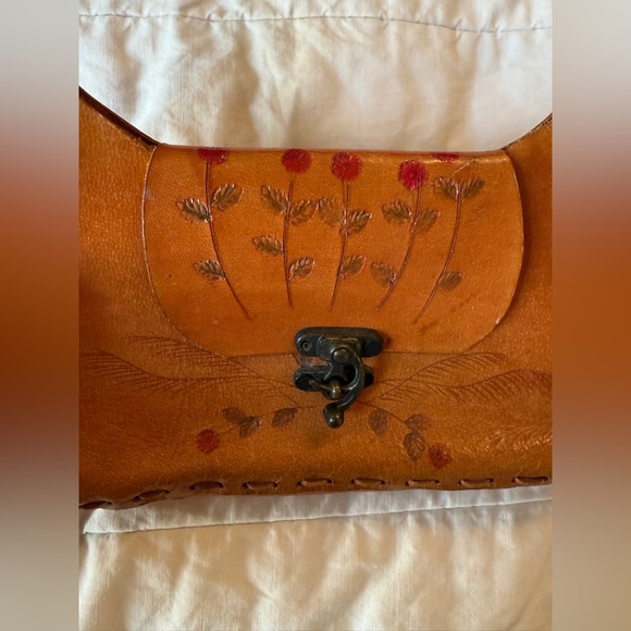 1970s Hand-tooled Boho Hippie Style Shoulder Bag - Picture 2 of 8